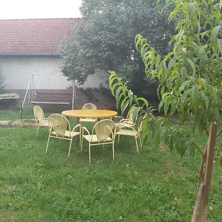 Pelso Apartman * Балатонфёльдвар